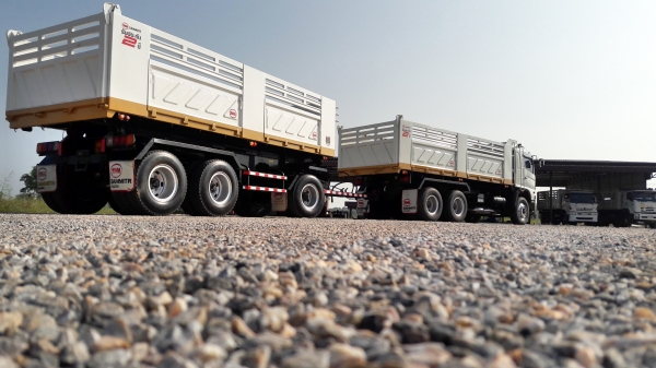 ขาย hino mega 344 ปี 57 รถสวยจัดไล้ที่ติ ครับยางเต็มหมด22 เส้นพร้อมใช้งาน