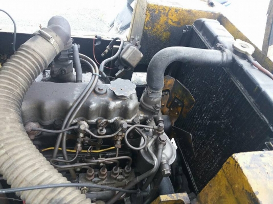 รถตักล้อยาง เครื่องดีเซส