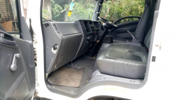 ขายด่วน ISUZU NQR 175แรง ปี55 รถสวยเดิมบางทั้งคัน ตู้แห้ง ยางสวย6เส้น คัชชีสวยเดิม เอกสารเล่มทะเบียน