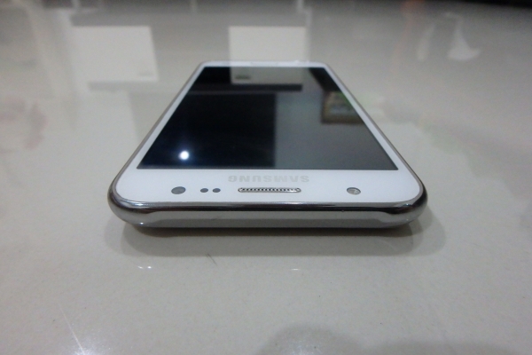 Samsung Galaxy J5 (SM-J500G) มีที่ชาร์ท ปลอกยาง จอติดฟีล์ม สภาพใหม่ ส่งฟรี
