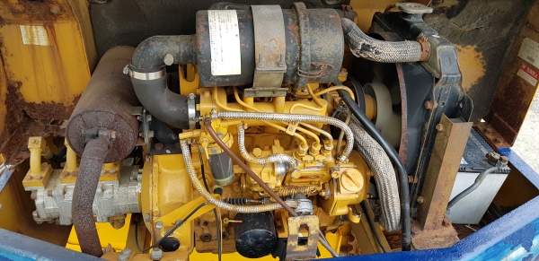 ขายด่วนรถแบคโฮKOMATSUโคมัสซูรุ่นยอดนิยมสวยๆPC15-5เครื่องโคมัสซู3D78เครื่องดีปั่มแรงรถนอกเพิ่งนำเข้ามาใหม่ยังไม่เคยใช้งานในเมืองไทยเลย