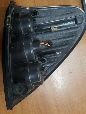 ไฟท้ามิตซู TRITON โครมขาว LED ข้ายซ้ายสภาพใหม่ ไฟท้ามิตซู TRITON โครมขาว LED ข้ายซ้ายสภาพใหม่