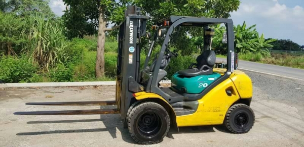 ขายด่วนรถยกKOMATSU FG20-16ยก2.0ตันเสาสูง3เมตรตัวใหม่ล่าสูดยางหน้าคู้ยางตัน6เส้นรถนอกนำเข้ายังไม่เคยใช้งานในเมืองไทยเลย