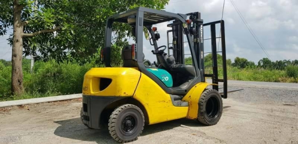 ขายด่วนรถยกKOMATSU FG20-16ยก2.0ตันเสาสูง3เมตรตัวใหม่ล่าสูดยางหน้าคู้ยางตัน6เส้นรถนอกนำเข้ายังไม่เคยใช้งานในเมืองไทยเลย