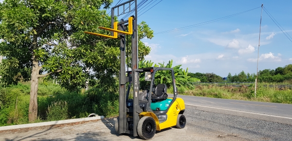 ขายด่วนรถยกKOMATSU FG25-16ยก2.5ตันเสาสูง3เมตรตัวใหม่ล่าสูดยางตัน4เส้นรถนอกเพื่งนำเข้ามาใหม่ยังไม่เคยใช้งานในไทยเลย