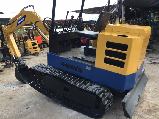 komatsu pc10-1สภาพดีเก่าญี่ปุ่น มีใบอินวอยไม่เคยใช้ในไทย komatsu pc10-1สภาพดีเก่าญี่ปุ่น มีใบอินวอยไม่เคยใช้ในไทย