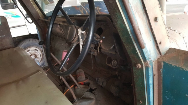 ขาย รถ 10 ล้อ หัวยาว 2 เพลา ช่วงล่างใหญ่จัมโบ้ เครื่อง EH700 168 แรงม้า คัสซีสวย มีสโลว์กลาง ยางเต็ม ทะเบียนพร้อมโอน