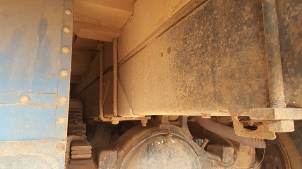 ขาย รถ 10 ล้อ หัวยาว 2 เพลา ช่วงล่างใหญ่จัมโบ้ เครื่อง EH700 168 แรงม้า คัสซีสวย มีสโลว์กลาง ยางเต็ม ทะเบียนพร้อมโอน