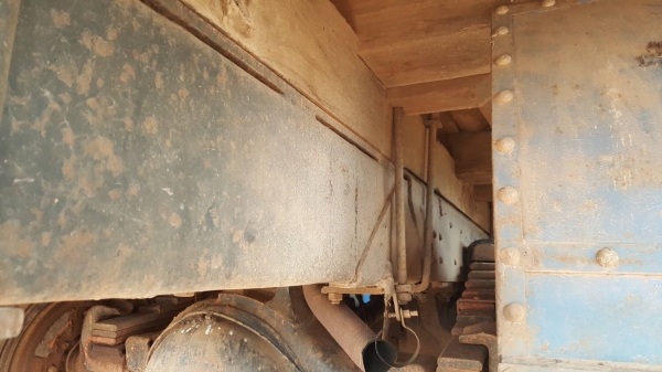 ขาย รถ 10 ล้อ หัวยาว 2 เพลา ช่วงล่างใหญ่จัมโบ้ เครื่อง EH700 168 แรงม้า คัสซีสวย มีสโลว์กลาง ยางเต็ม ทะเบียนพร้อมโอน