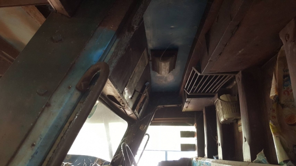 ขาย รถ 10 ล้อ หัวยาว 2 เพลา ช่วงล่างใหญ่จัมโบ้ เครื่อง EH700 168 แรงม้า คัสซีสวย มีสโลว์กลาง ยางเต็ม ทะเบียนพร้อมโอน