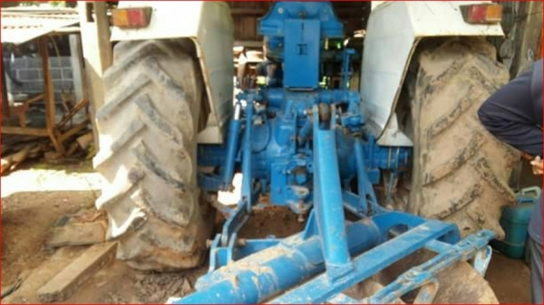 ขายรถไถฟอร์ด6600-T5ราคา245000 ต่อลองได้ครับ โทรเลยครับ0613195709หรือ 0848140957