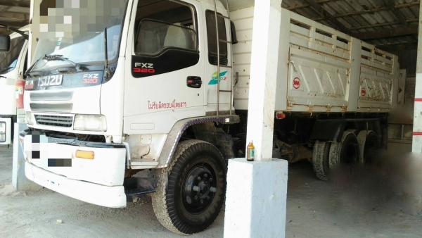รถอีซุซุ 10 ล้อดั้ม FXZ 270 แรงม้า ปี 43. สนใจติดต่อ 081 - 6079515