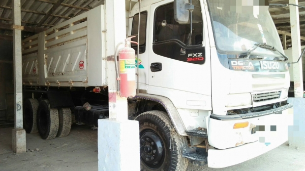 รถอีซุซุ 10 ล้อดั้ม FXZ 270 แรงม้า ปี 43. สนใจติดต่อ 081 - 6079515 รถอีซุซุ 10 ล้อดั้ม FXZ 270 แรงม้า ปี 43. สนใจติดต่อ 081 - 6079515