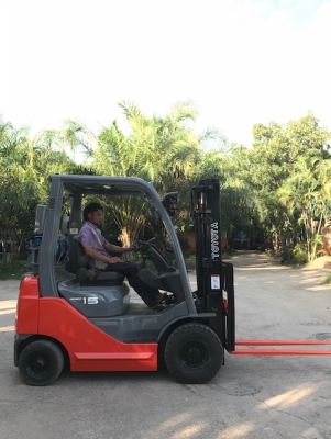 ขายFORKLIFT TOTOTA รุ่น8FG15รุ่นใหม่ล่าสุด เสา3เมตร(1.5ตัน) สวยเดิมจากญี่ปุ่น ยังไม่เคยใช้ในไทย 185,000เท่านั้น!!