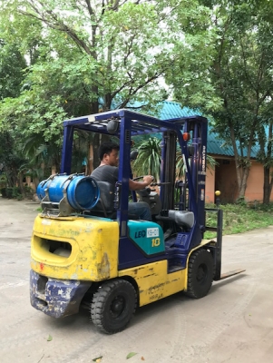 ขายFORKLIFT KOMATSU FG18-16(เสา5เมตร)(ฟรูฟรี้)(งาสไลด์)(1.8ตัน) สวยเดิมจากญี่ปุ่น ยังไม่เคยใช้ในไทย 185,000เท่านั้น!!