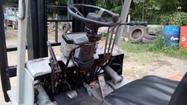 ขายรถโฟล์คลิฟท์ TOYOTA เครื่องดีเซล ยกได้ 2 ตัน เสายืดสูง 4 เมตร ยางใหม่ 4 เส้น ขายรถโฟล์คลิฟท์ TOYOTA เครื่องดีเซล ยกได้ 2 ตัน เสายืดสูง 4 เมตร ยางใหม่ 4 เส้น