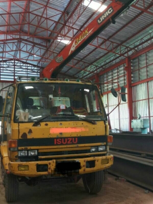 หกล้อ อิซูชุ ร็อค FTR195HP ติดเครน UNIC 3.4ตัน 3ปอก 2ชัก กะบะยาว 7ม.ช่วงล่างใหญ่ ยาง900 รถห้าง สภาพดีพร้อมใช้งาน ทะเบียนพร้อม3