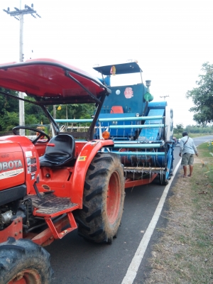 รถเกี่ยว,3 ระบบ,พร้อมใช้งาน,อุ้ม700ก.ก.