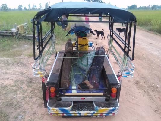 3ล้อพร้อมใช้งานทุกระบบใช้รับจ้างหรือเอาไปใช้งานส่งของทั่วไปขาย9,000บาทเท่านั้น