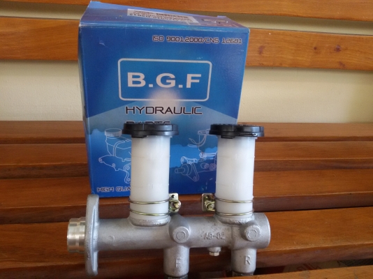 ขายปั๊มเบรคบนใส่ Jeep Mitsu