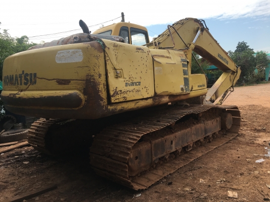 KOMATSU 200-6 พร้อมเล่มทะเบียน KOMATSU 200-6 พร้อมเล่มทะเบียน