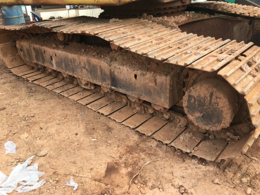 KOMATSU 200-6 พร้อมเล่มทะเบียน KOMATSU 200-6 พร้อมเล่มทะเบียน