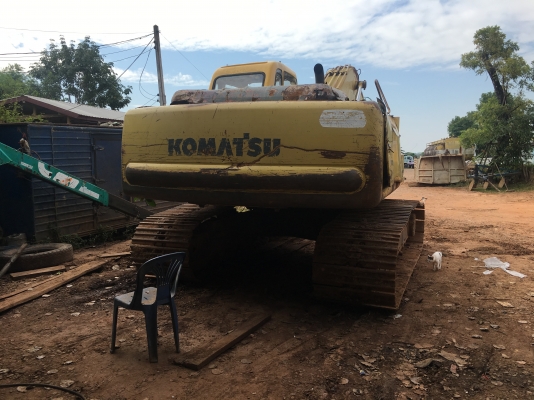 KOMATSU 200-6 พร้อมเล่มทะเบียน KOMATSU 200-6 พร้อมเล่มทะเบียน