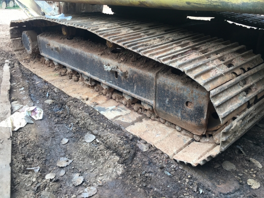 KOMATSU 200-6 พร้อมเล่มทะเบียน KOMATSU 200-6 พร้อมเล่มทะเบียน