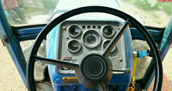 ขาย!! >>> รถไถ Ford8210 4X4 พร้อมใช้งาน คานหน้า ZF ราคา 445,000 บาท  <<<  เบอร์ติดต่อ 098-7155789 086-4631102