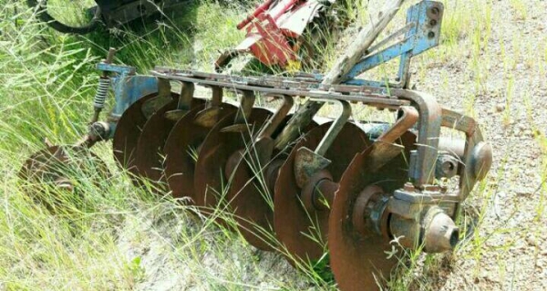 ขาย!! >>> รถไถ Ford8210 4X4 พร้อมใช้งาน คานหน้า ZF ราคา 445,000 บาท  <<<  เบอร์ติดต่อ 098-7155789 086-4631102