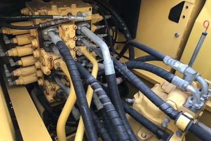 ขาย!! >>> Komatsu Pc200 รุ่น 8MO สวยสีสันเดิม พร้อมลุย 6,200ชม. PM ยังเหลือ <<< เบอร์ติดต่อ 098-7155789 086-4631102