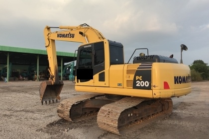 ขาย!! >>> Komatsu Pc200 รุ่น 8MO สวยสีสันเดิม พร้อมลุย 6,200ชม. PM ยังเหลือ <<< เบอร์ติดต่อ 098-7155789 086-4631102