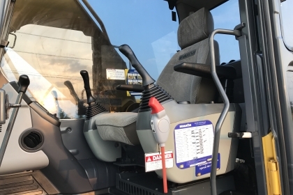 ขาย!! >>> Komatsu Pc200 รุ่น 8MO สวยสีสันเดิม พร้อมลุย 6,200ชม. PM ยังเหลือ <<< เบอร์ติดต่อ 098-7155789 086-4631102