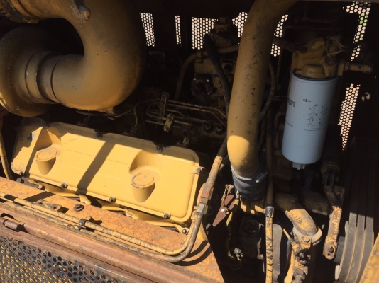 ขายรถตัก CATERPILLAR 988B รถนำเข้าจากญี่ปุ่นแท้ๆ บุ้งกี๋ขนาด 4.5 คิว เครื่อง เกียร์ ปั้ม สมบูรณ์พร้อมใช้ครับ ติดต่อ 063-9316985 ID LINE : 0639316985