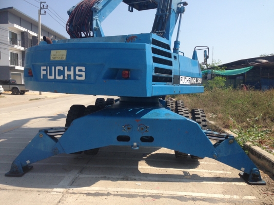 รถแม็คโคร รถแม็คโคร