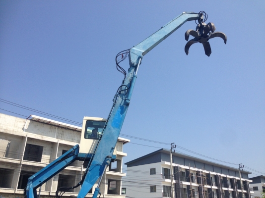 รถแม็คโคร รถแม็คโคร