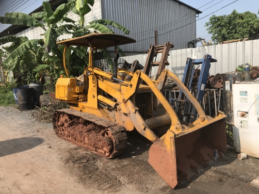 รถแทร็กเตอร์