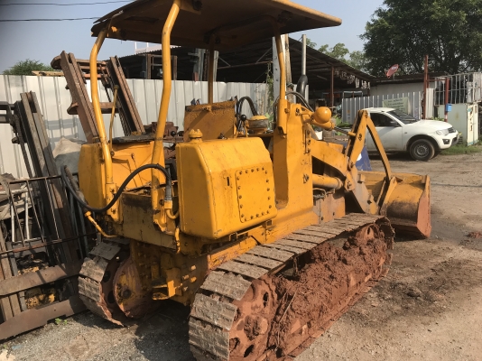 รถแทร็กเตอร์ รถแทร็กเตอร์