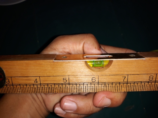 ขายระดับน้ำไม้ศรหัวใจ หุ้มทองเหลือง เยอรมันงานเก่าเก็บ