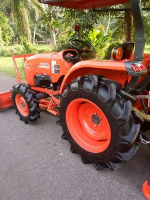 ขายรถไถL3608SP รถสวยมากๆ สีเดิมๆ100\% เลขไมล์413 ชม. เล่มทะเบียนพร้อม จัดส่งทั่วไทย 0822989243 แม็ก