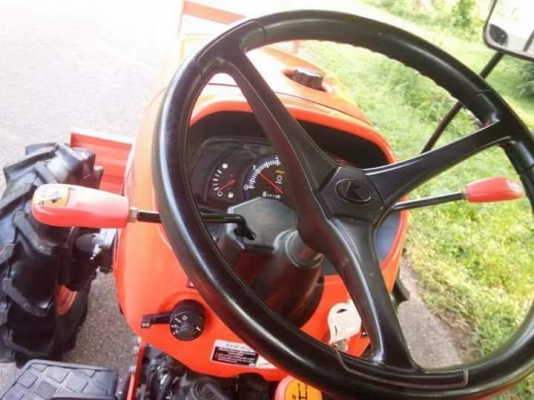 ขายรถไถL3608SP รถสวยมากๆ สีเดิมๆ100\% เลขไมล์413 ชม. เล่มทะเบียนพร้อม จัดส่งทั่วไทย 0822989243 แม็ก