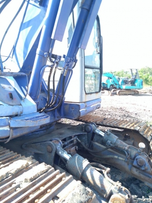 รถแบคโฮ KOMATSU PC128UU รถเก่านอกพึ่งนำเข้ามา ยังไม่เคยใช้งานในไทย เทียบเท่า 130 รุ่น 7 เครื่องดี ปั๊มดี โซ่หนา เอวแน่น มีผานดันดิน ทำงาน 9,000 กว่าชั่วโมง มีแอร์ติดมาพร้อมจากนอก ไฟฟ้าครบ มีระบบเต่า-กระต่าย ระบบสมบูรณ์ มีเอกสารใบอินวอยซ์ ชุดจดทะเบียน สภาพ