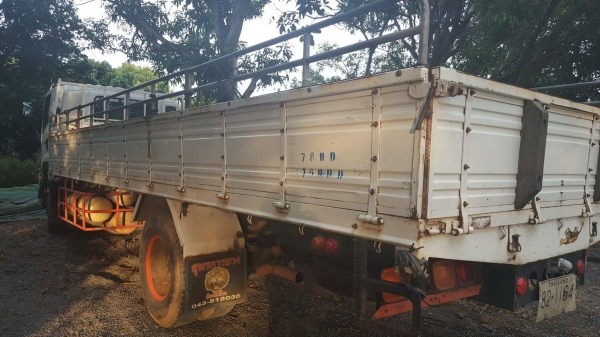 Isuzu240ซื้อขายแล้ว Isuzu240ซื้อขายแล้ว