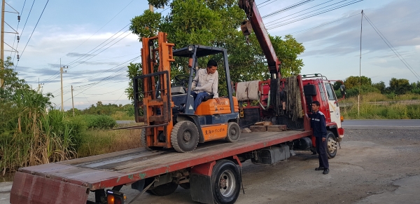 ขายด่วนรถยก TOYOTAชั่วโม่งทำงานน้อย 5FG15ยก1.5ตันเสาสูง3เมตรรถนอกนำเข้ายังไม่เคยใช้งานในเมืองไทยเลย