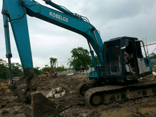 KOBELCO SK 045 เอวแน่นช่วงล่างเต็ม เจ้าของขายเอง KOBELCO SK 045 เอวแน่นช่วงล่างเต็ม เจ้าของขายเอง