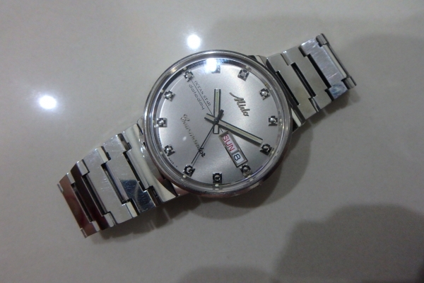 นาฬิกา Mido ชาย Auto รุ่น Commander 8269 เรือนเงิน ของแท้ สภาพดี ส่งฟรี นาฬิกา Mido ชาย Auto รุ่น Commander 8269 เรือนเงิน ของแท้ สภาพดี ส่งฟรี