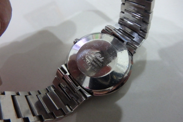 นาฬิกา Mido ชาย Auto รุ่น Commander 8269 เรือนเงิน ของแท้ สภาพดี ส่งฟรี
