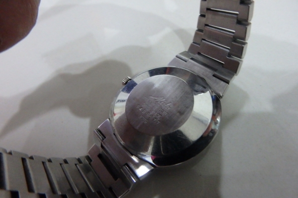 นาฬิกา Mido ชาย Auto รุ่น Commander 8279 เรือนเงิน ของแท้ สภาพดี ส่งฟรี
