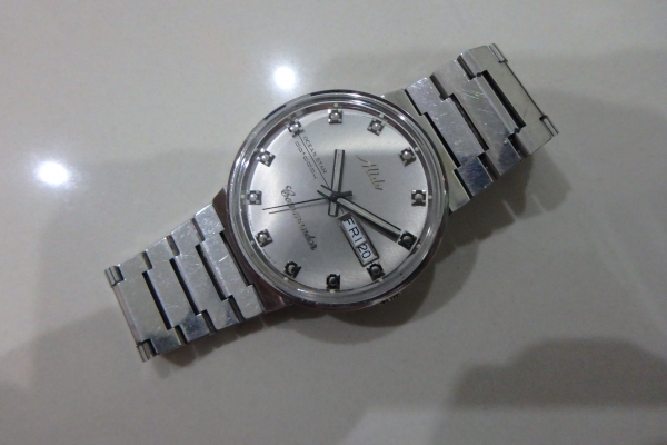 นาฬิกา Mido ชาย Auto รุ่น Commander 8279 เรือนเงิน ของแท้ สภาพดี ส่งฟรี