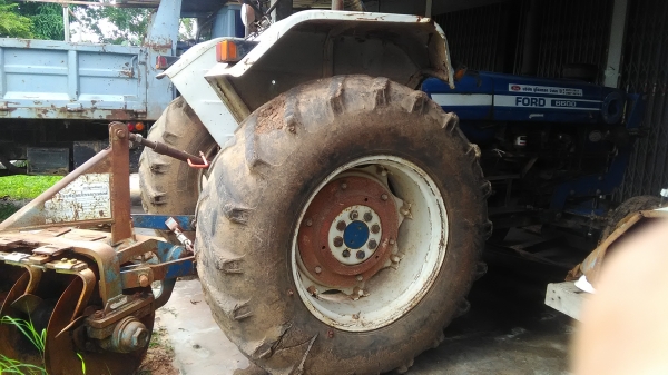 280000บาทมีทะเบียนฟอร์ด6600 เสื้อลายทะเบียนเอกสารพร้อมโอน ใบดันหน้าและผานหลัง